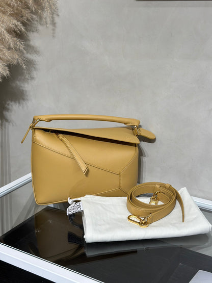 LOEWE Puzzle小牛皮手袋 - 小號薑黃色