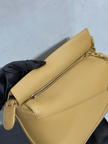 LOEWE Puzzle小牛皮手袋 - 小號薑黃色