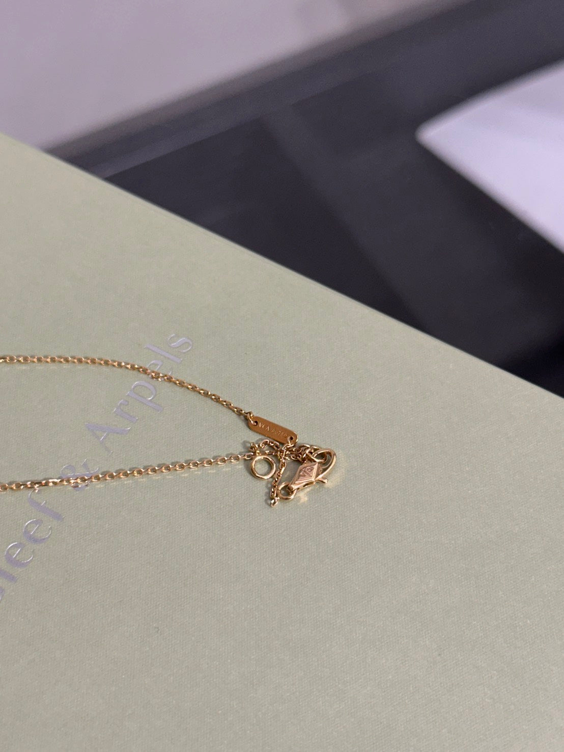 Van Cleef & Arpels 白珍珠母貝18K金項鍊 - sweet Alhambra