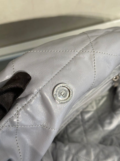 CHANEL 22 Bag - 中號灰銀