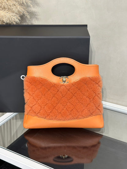 CHANEL 23A 31 Mini Bag - 橘