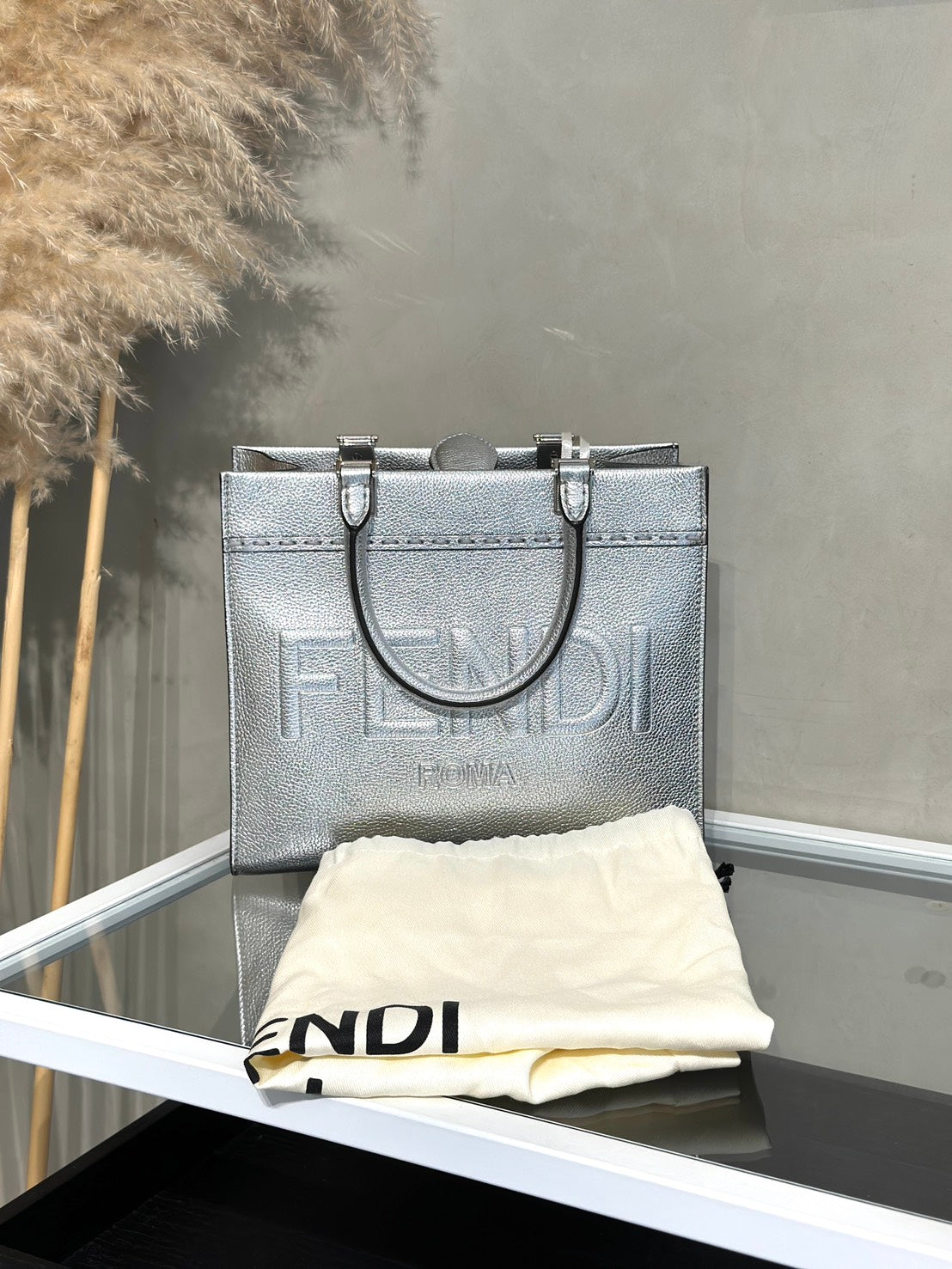 FENDI SumShine Tote - 銀