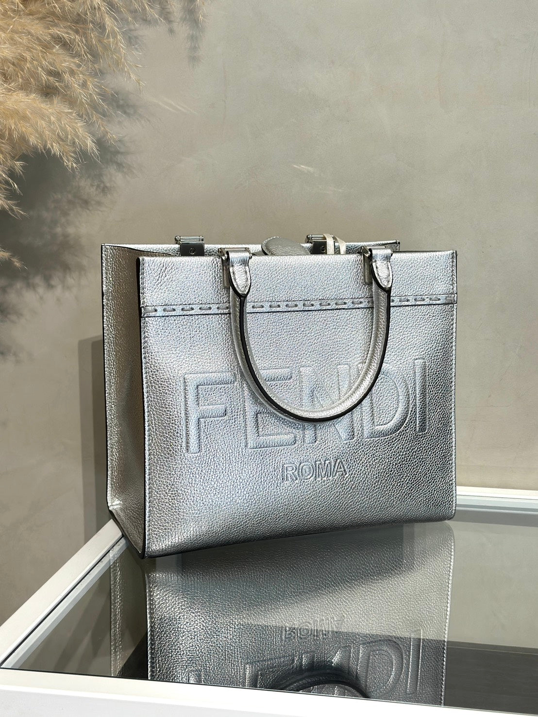 FENDI SumShine Tote - 銀
