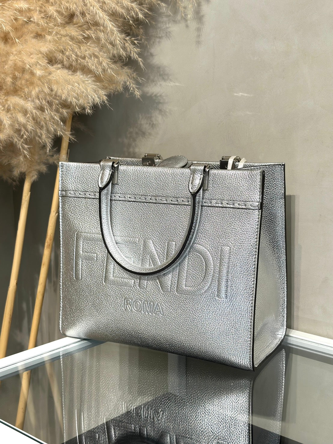 FENDI SumShine Tote - 銀