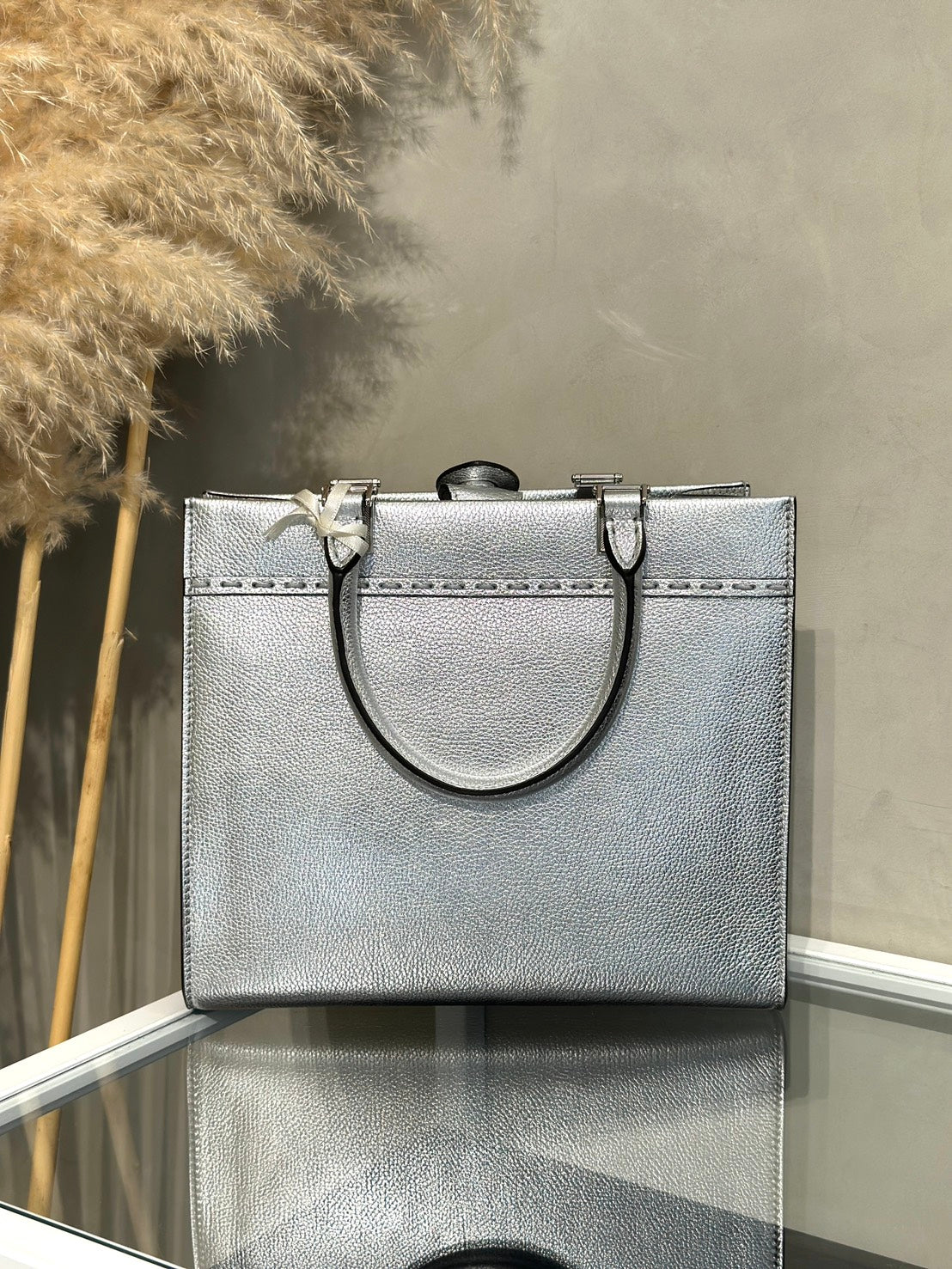 FENDI SumShine Tote - 銀