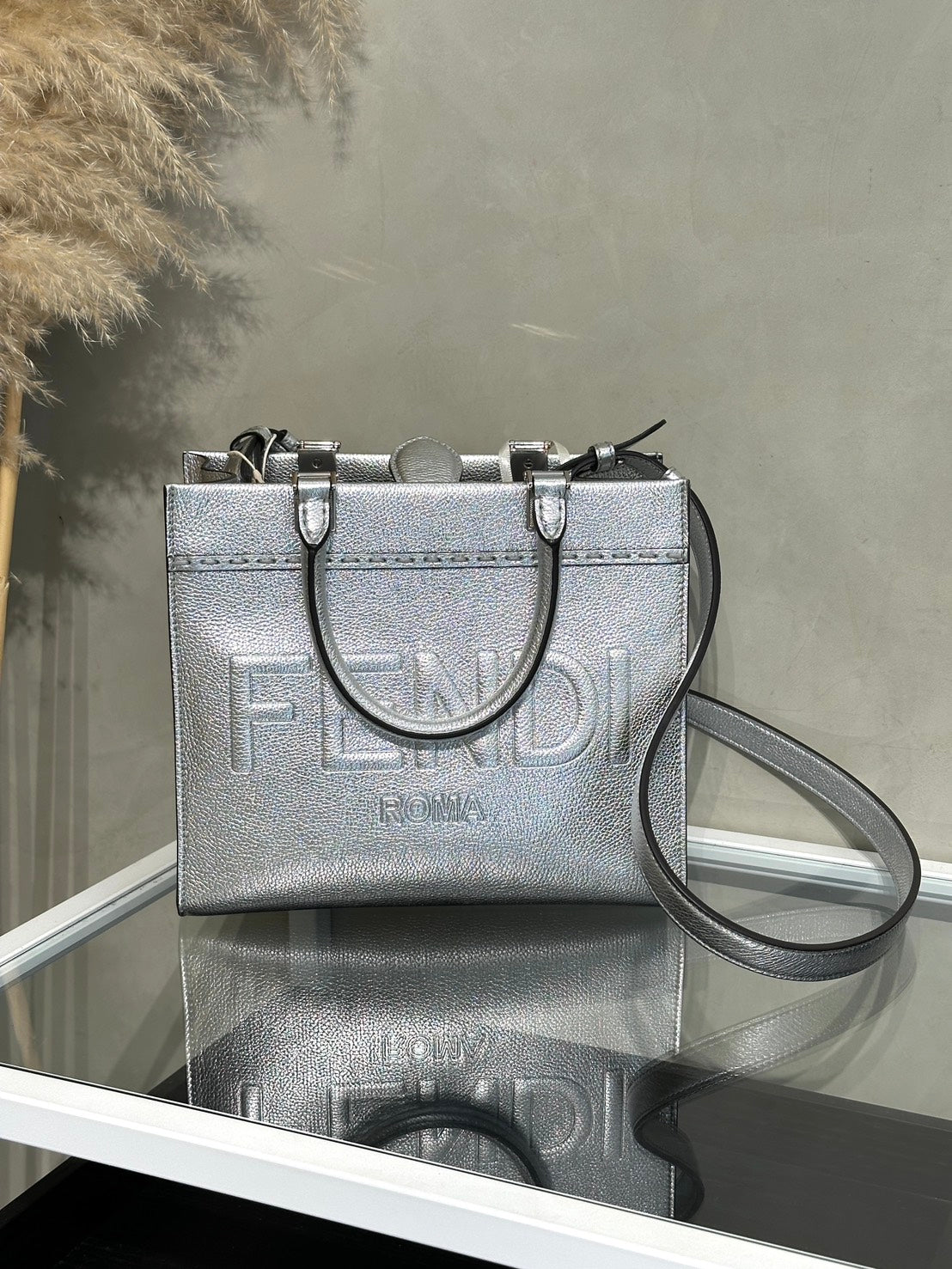 FENDI SumShine Tote - 銀