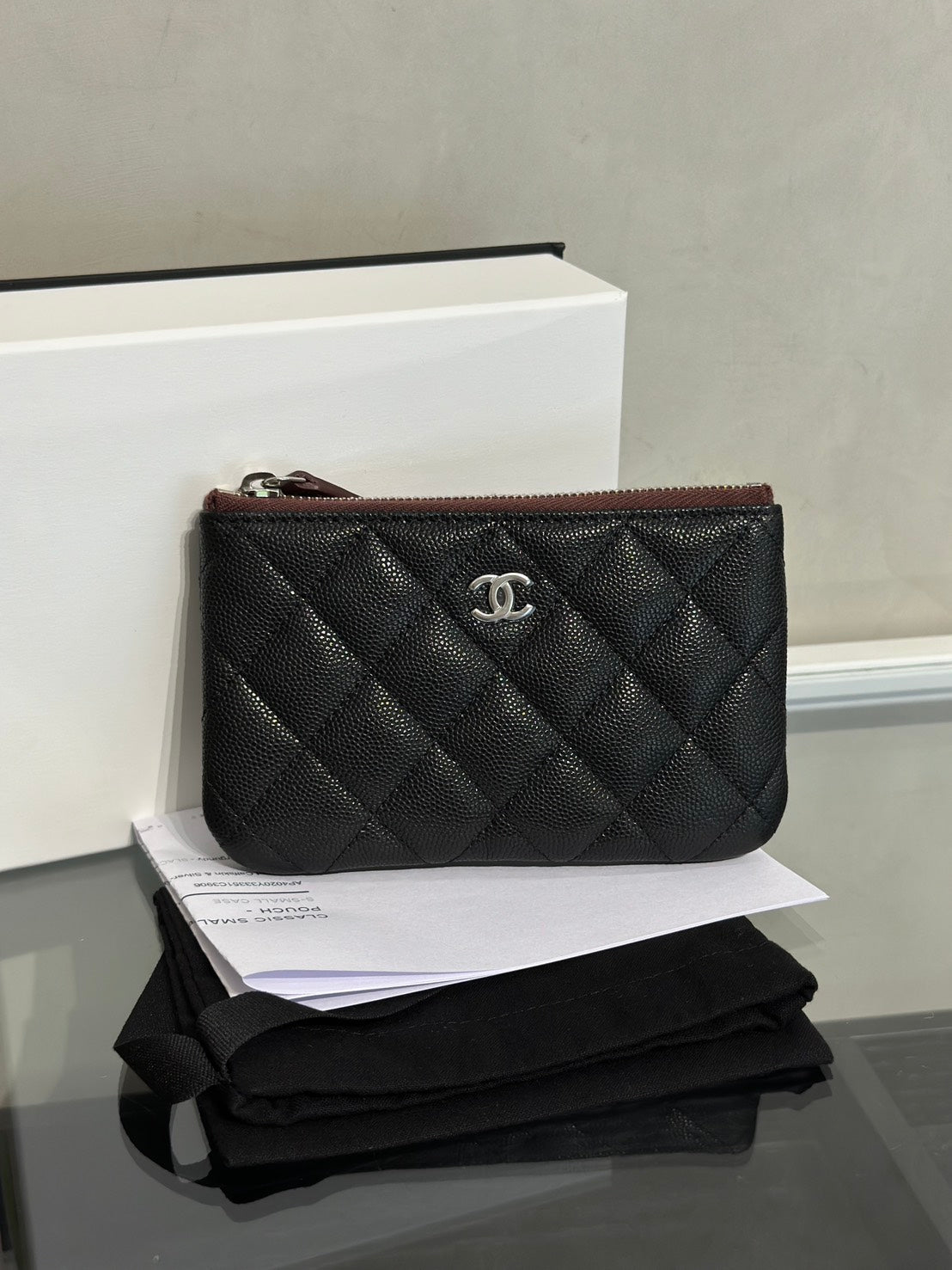 CHANEL 經典一字拉鍊零錢包 - 黑銀
