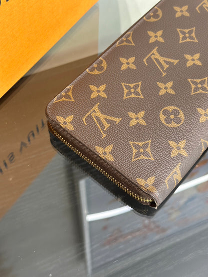 LOUIS VUITTON Zippy Organizer老花拉鍊長夾