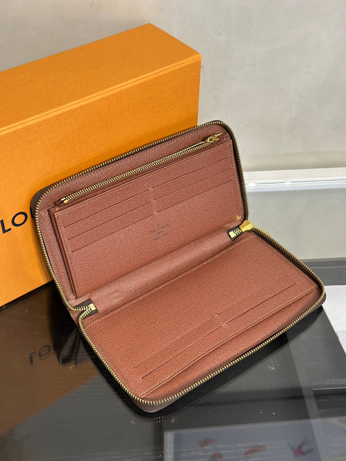 LOUIS VUITTON Zippy Organizer老花拉鍊長夾
