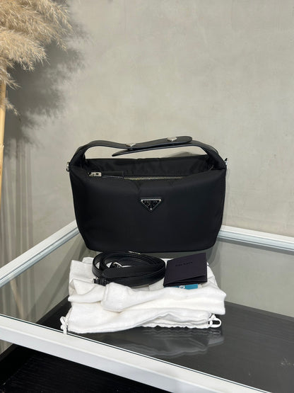 PRADA Cherie Re-Nylon飯盒包