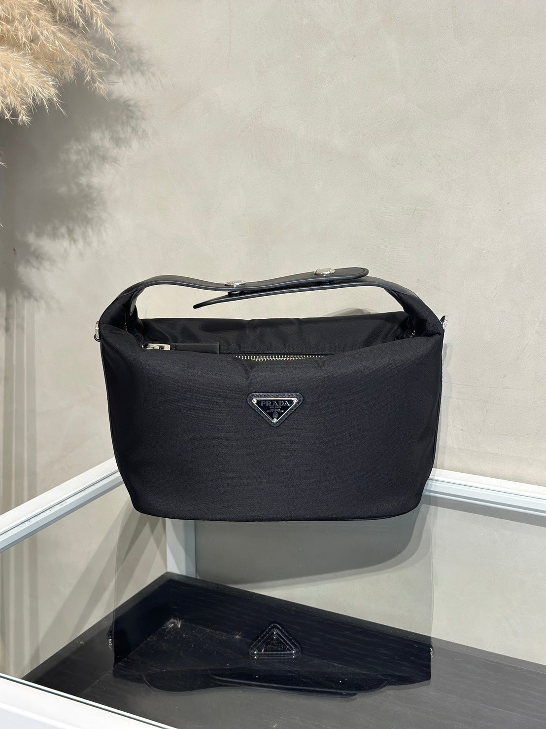 PRADA Cherie Re-Nylon飯盒包