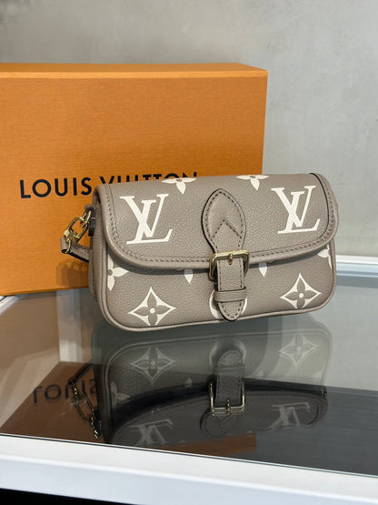 LOUIS VUITTON Nano Diane法棍包 - 斑鳩灰
