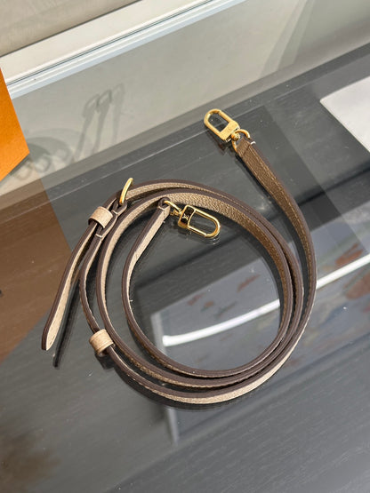 LOUIS VUITTON Nano Diane法棍包 - 斑鳩灰