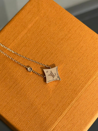 LOUIS VUITTON Color Blossom BB Star18K玫瑰金鑽石項鍊 - 0.04carat