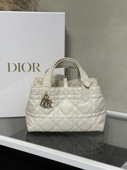 DIOR Toujours小牛皮托特包 - 小號白金