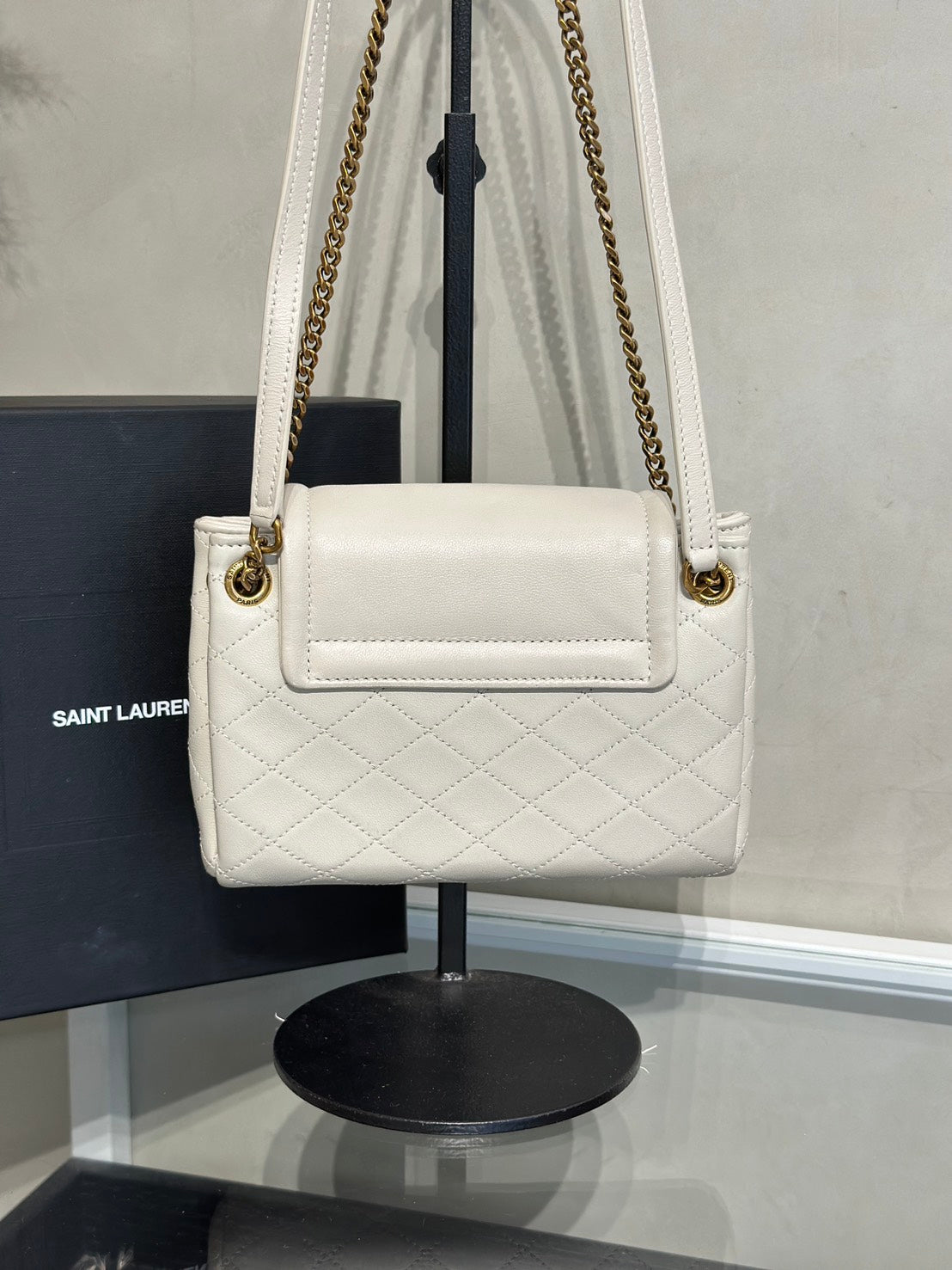 YSL Mini Nolita羊皮斜背包 - 白金