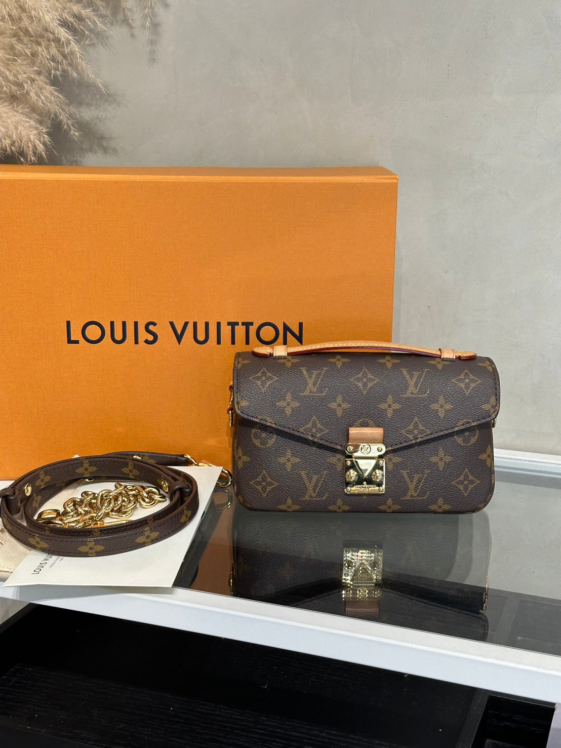 LOUIS VUITTON Pochette Metis East West郵差包