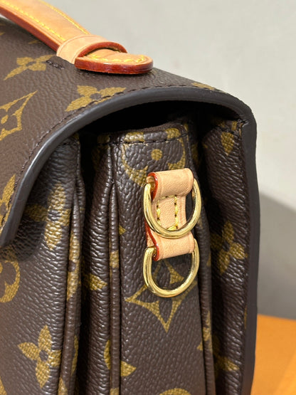 LOUIS VUITTON Pochette Metis East West郵差包