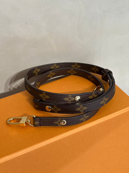 LOUIS VUITTON Pochette Metis East West郵差包
