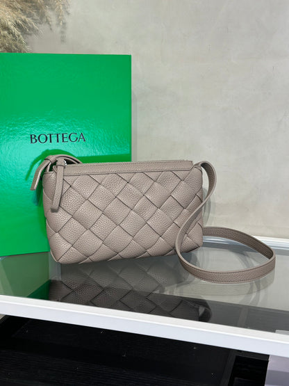BOTTEGA VENETA Diago編織斜背包