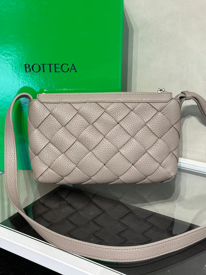 BOTTEGA VENETA Diago編織斜背包