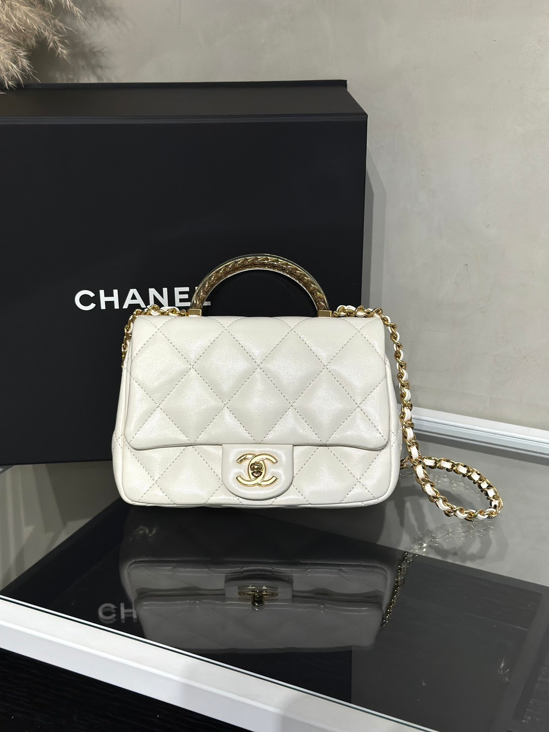 CHANEL 24S壓克力手提Mini CF20 - 白金