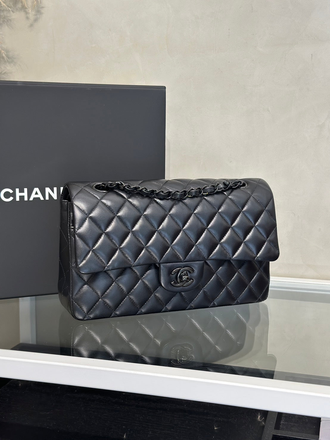 CHANEL 經典口蓋包 CF25 - 羊皮So Black