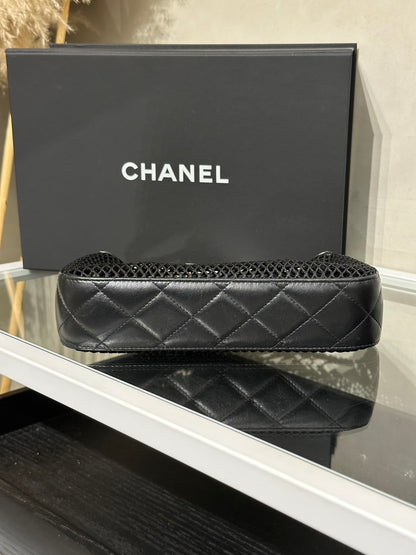 CHANEL 25S漁網網格單肩包