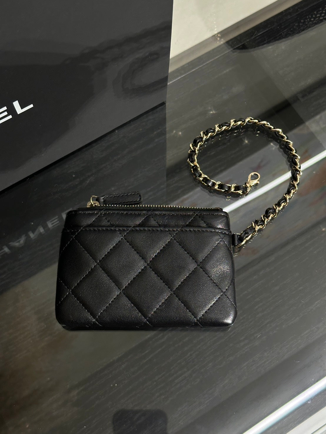 CHANEL 25S漁網網格單肩包