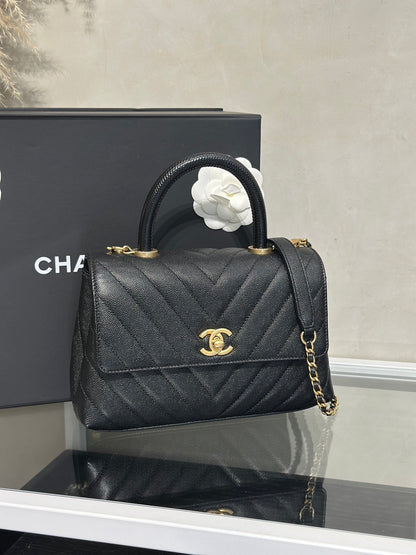 CHANEL Coco Handle V紋 -  小號黑金26開