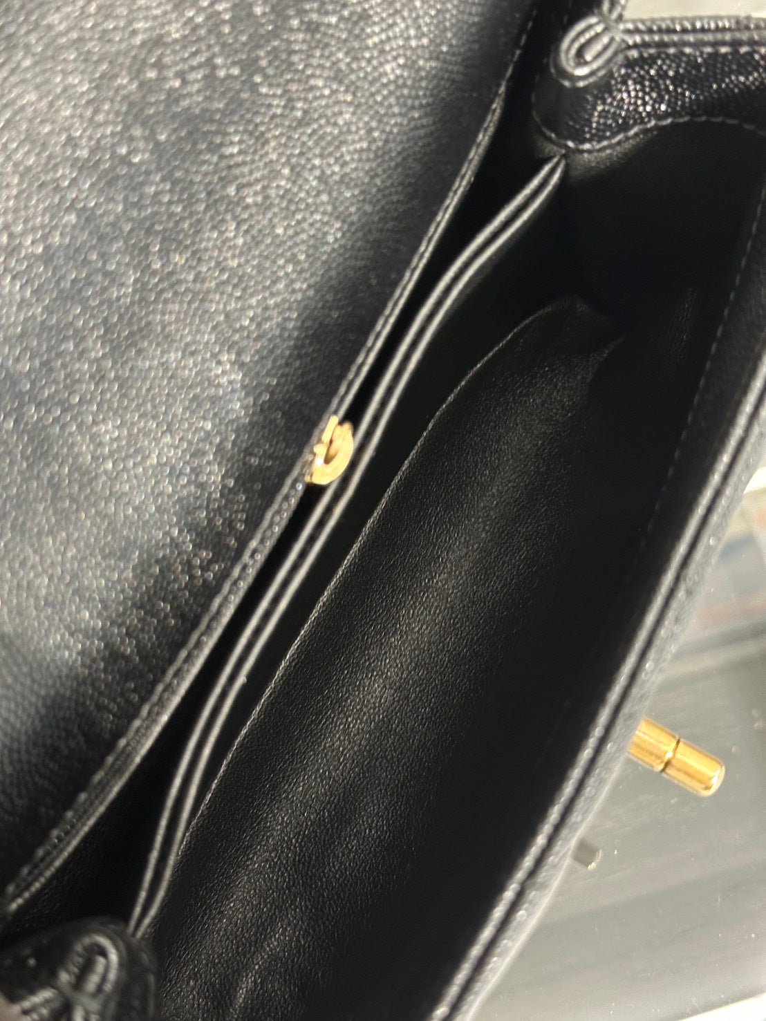 CHANEL Coco Handle V紋 -  小號黑金26開