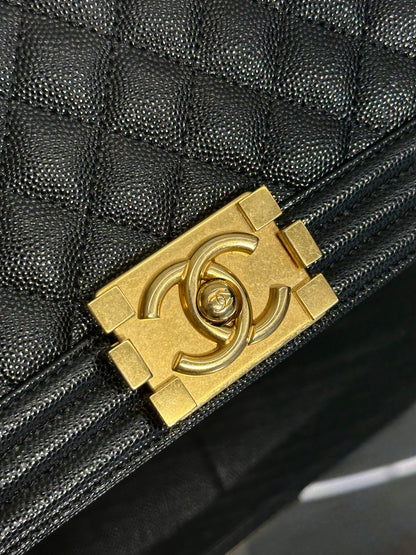 CHANEL Boy25 粒面牛皮口蓋包 - 黑金