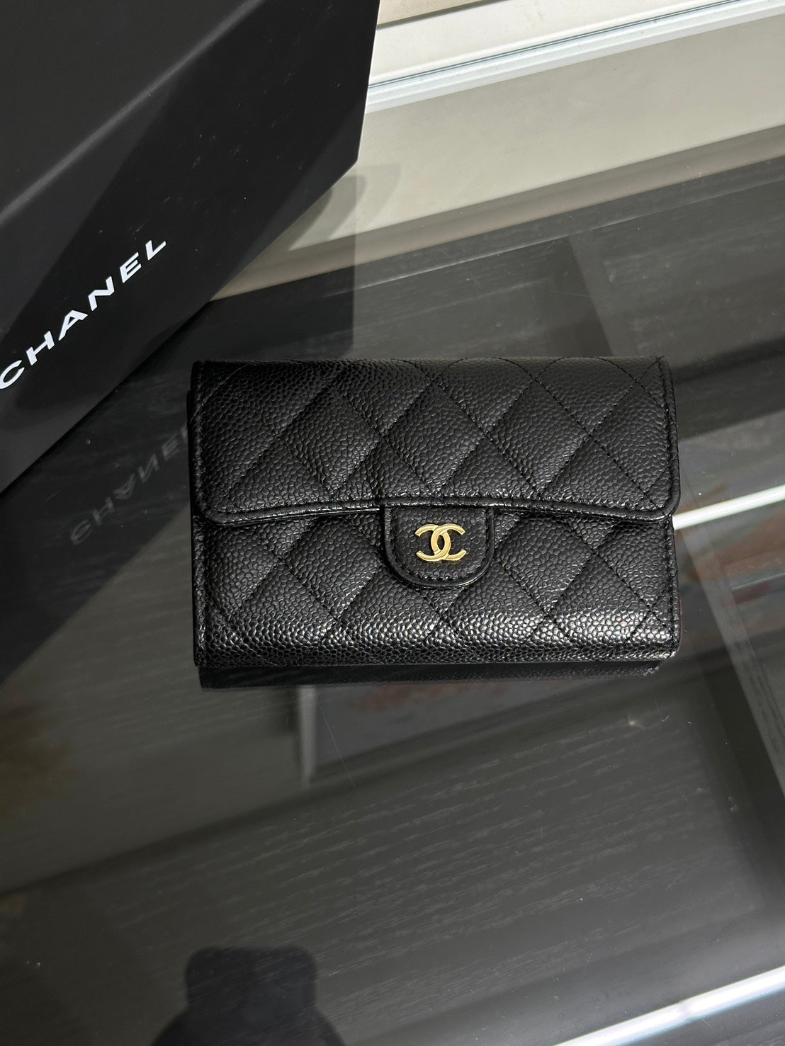 CHANEL 經典粒面牛皮中夾 - 黑金