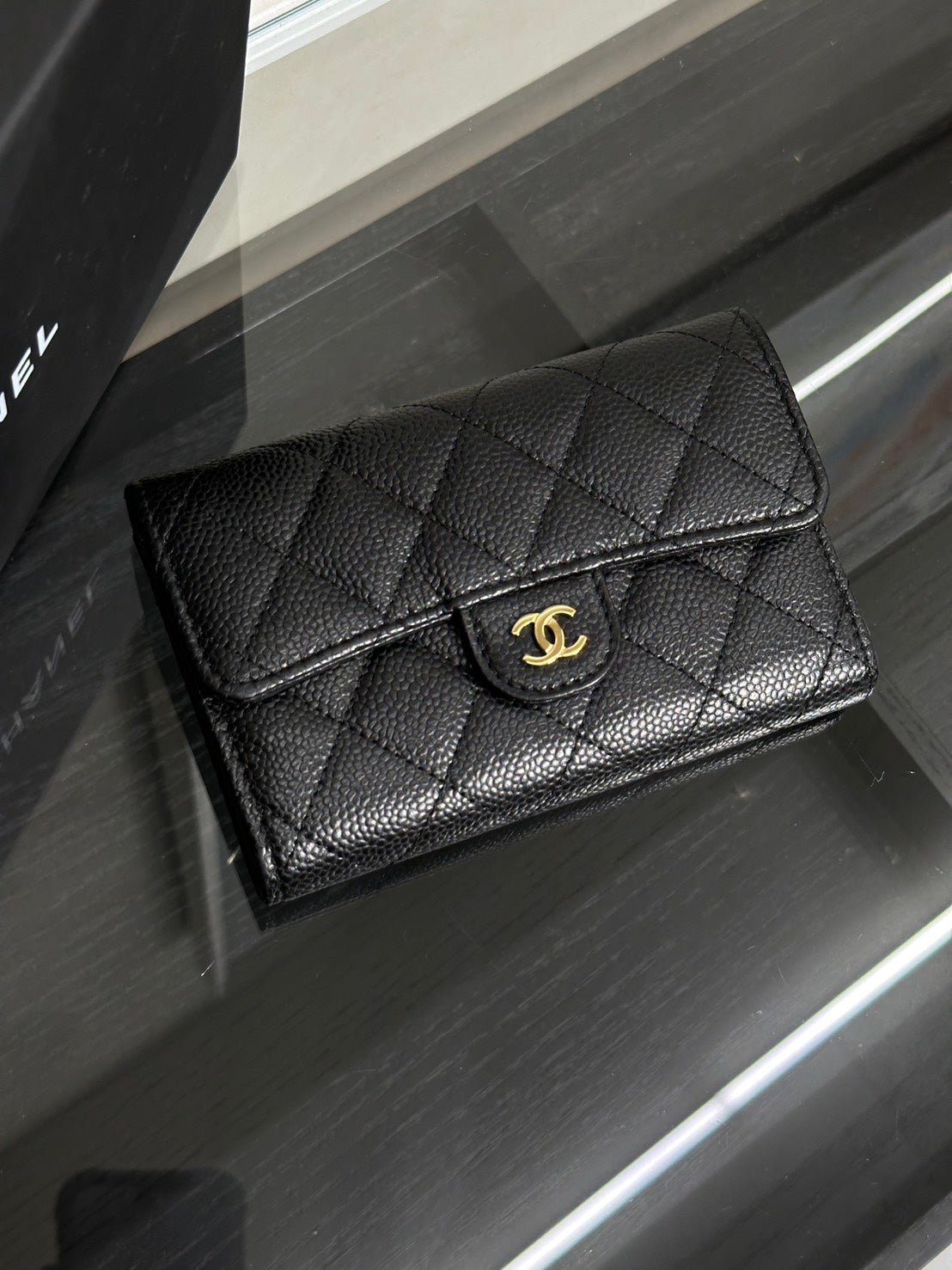 CHANEL 經典粒面牛皮中夾 - 黑金