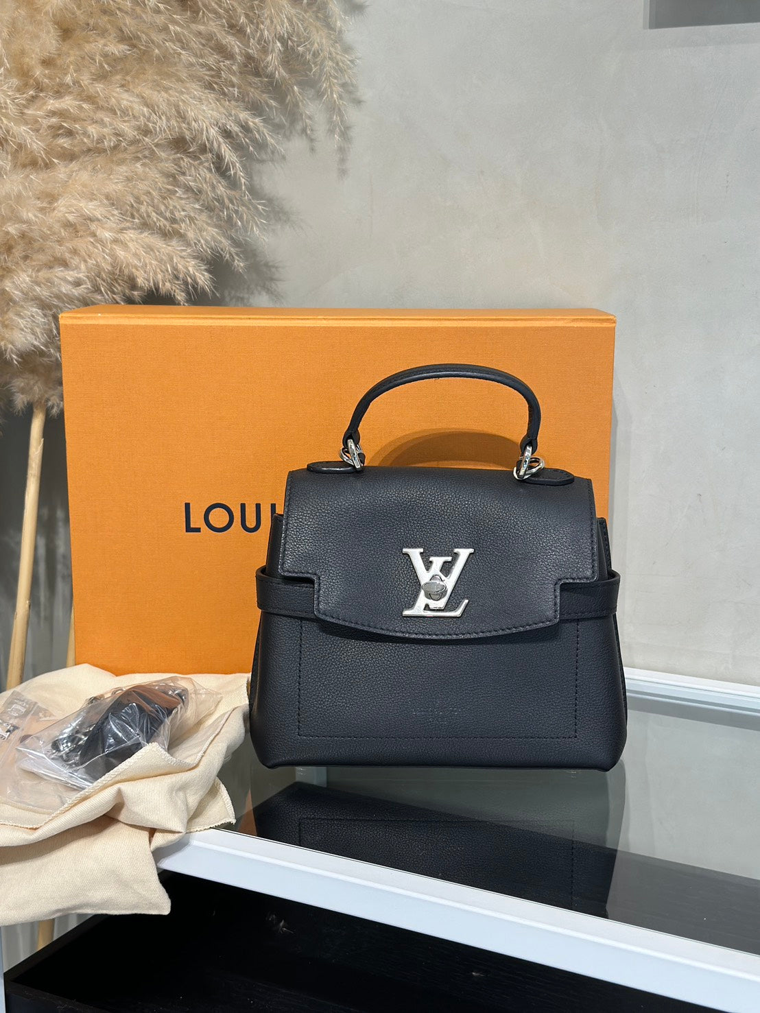 LOUIS VUITTON LockMe Ever - Mini黑銀