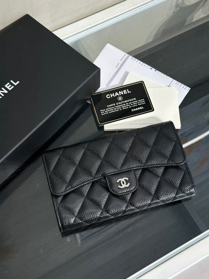 CHANEL 粒面牛皮三折長夾 - 黑銀23開