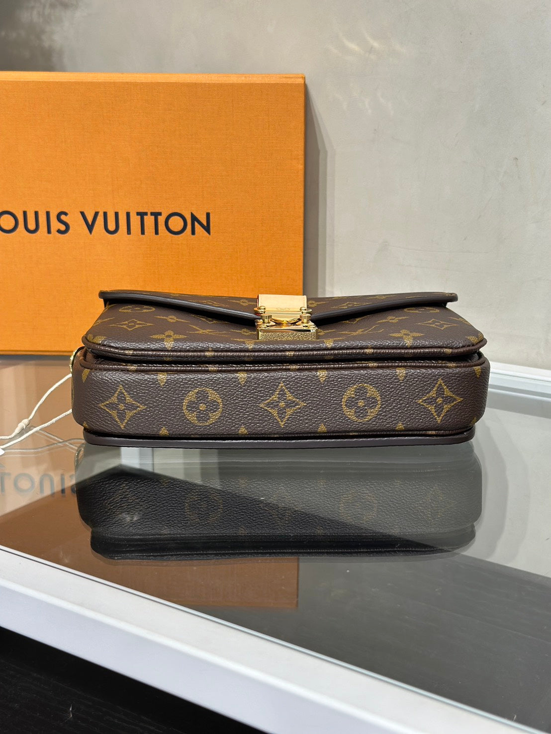 LOUIS VUITTON Pochette Metis East West郵差包