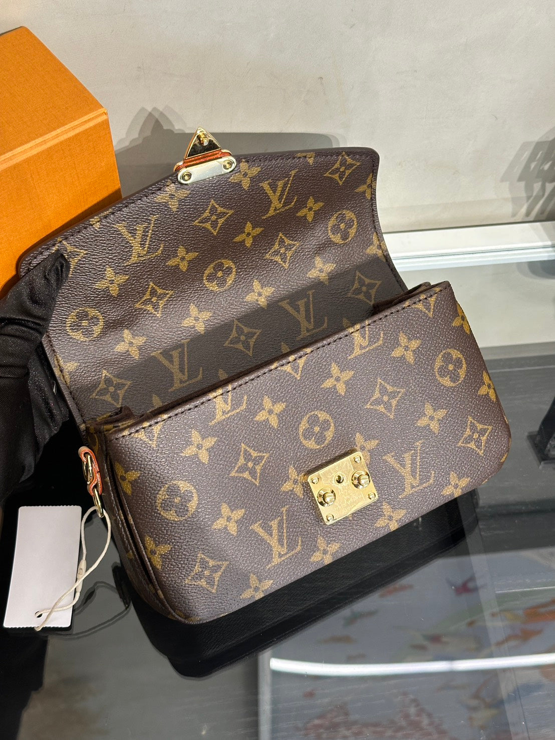 LOUIS VUITTON Pochette Metis East West郵差包