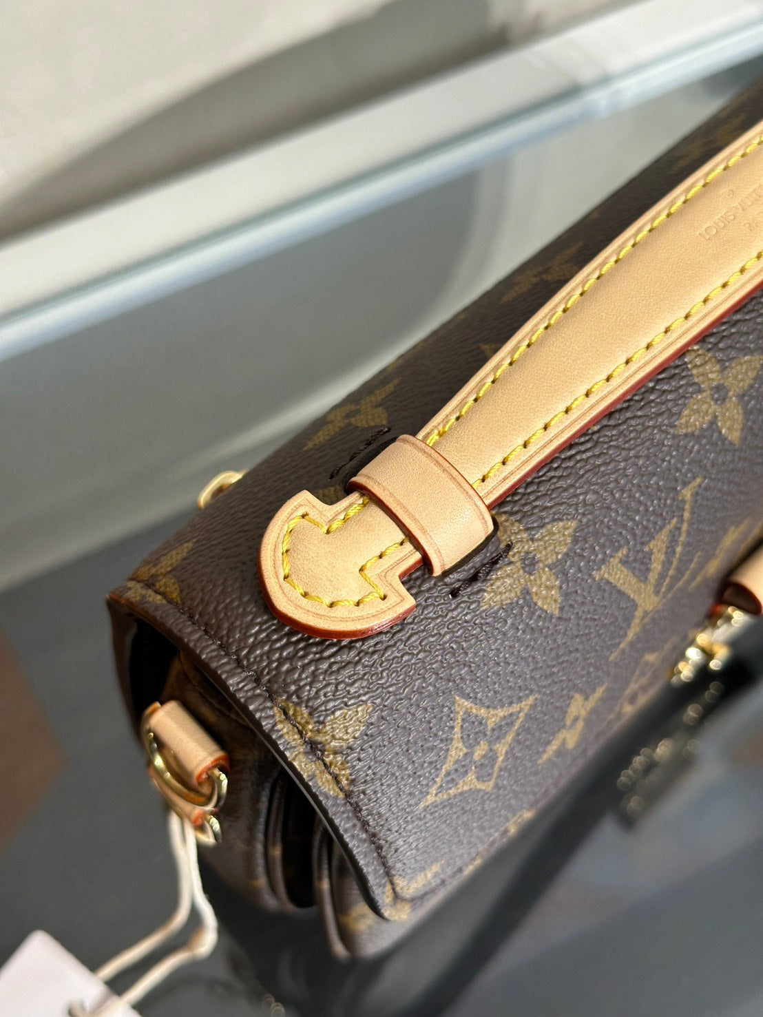 LOUIS VUITTON Pochette Metis East West郵差包