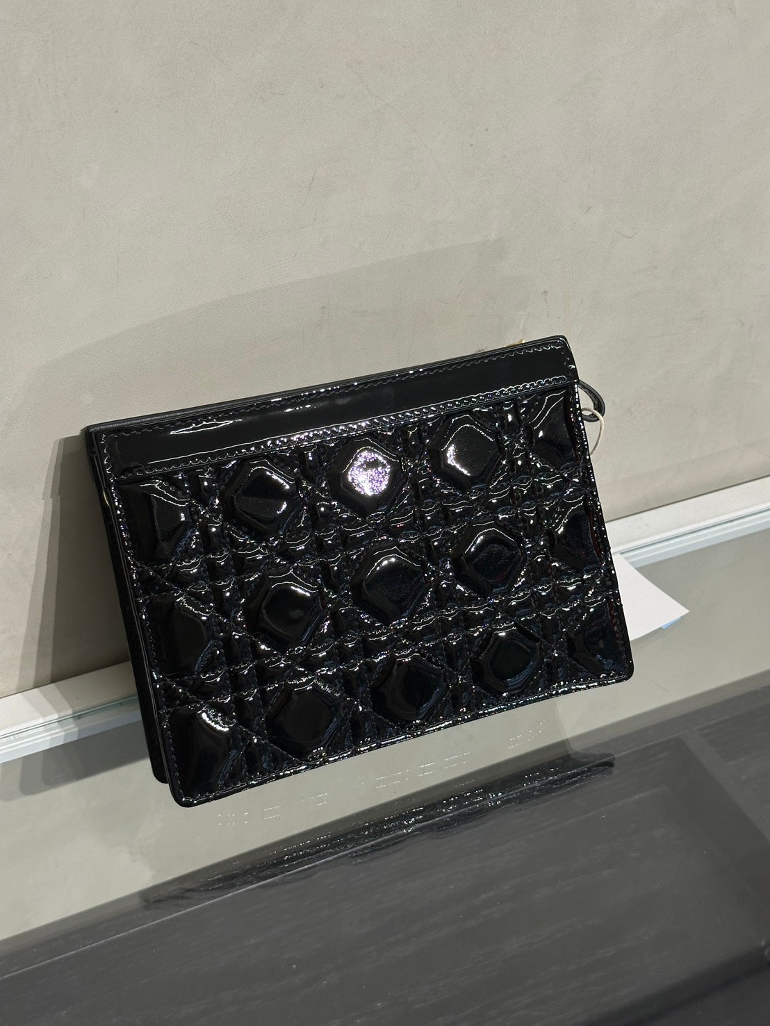 DIOR Caro藤格紋漆皮斜背包 - 黑金