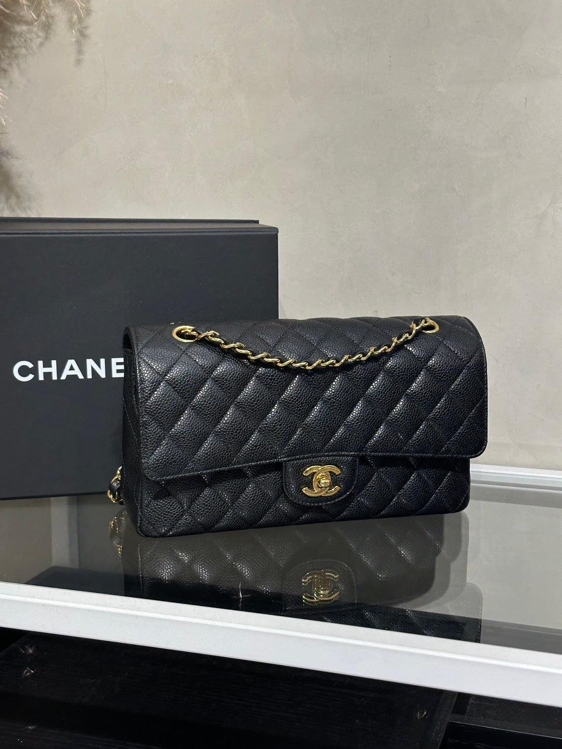 CHANEL 經典口蓋包 CF25 - 粒面牛皮黑金30開