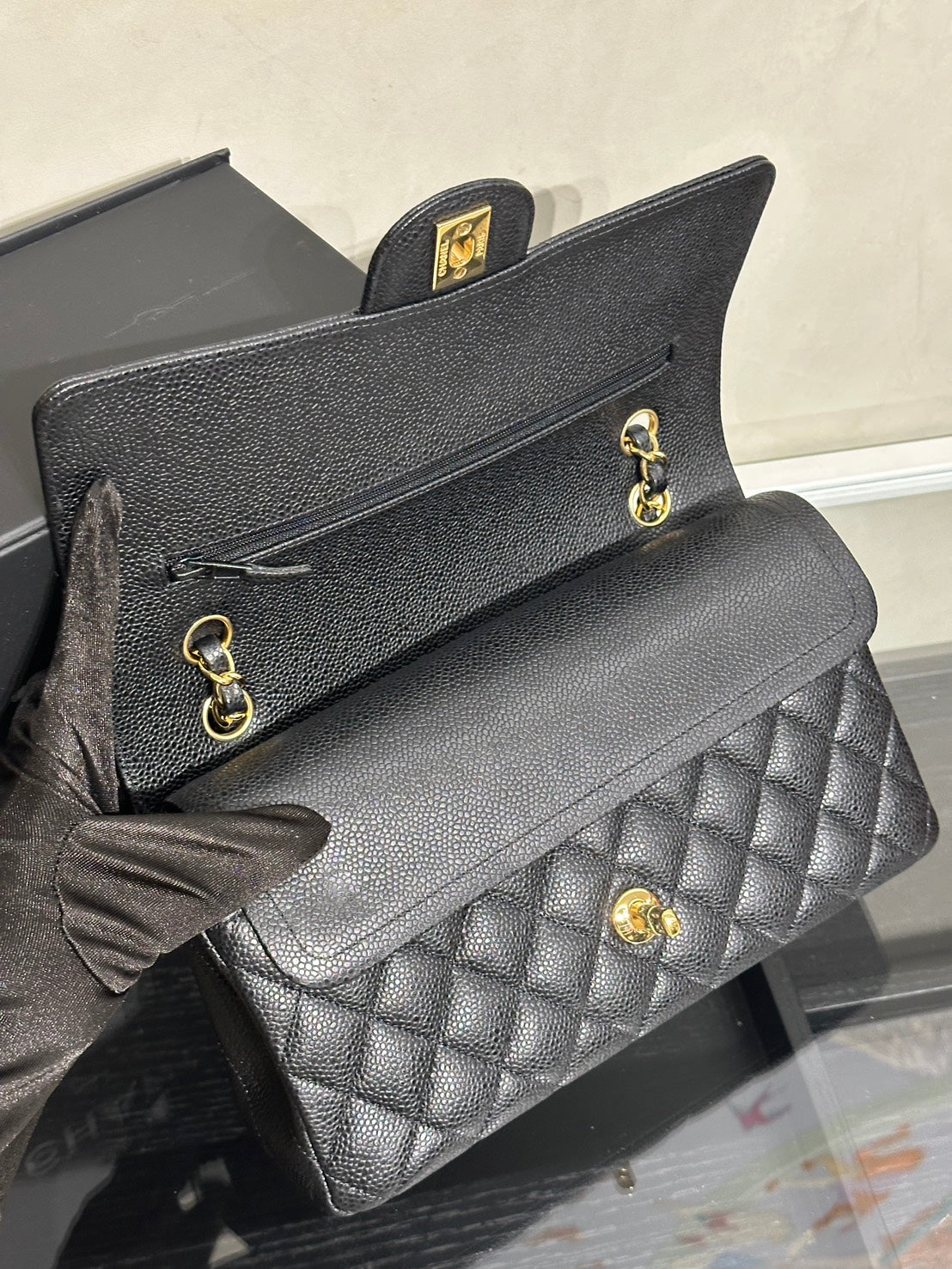 CHANEL 經典口蓋包 CF25 - 粒面牛皮黑金30開