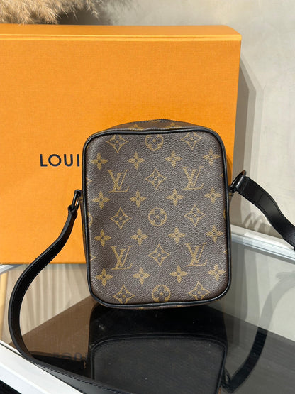 LOUIS VUITTON Christopher老花相機包