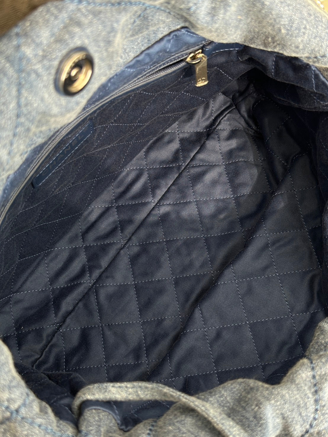 CHANEL 22 Bag - 小號鉚釘牛仔
