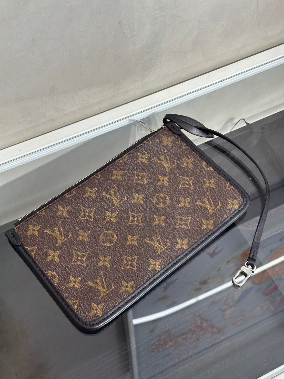LOUIS VUITTON CarryAll Vibe - MM黑