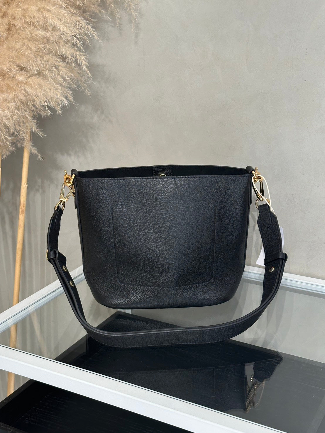 LOUIS VUITTON Lock and Walk - 黑