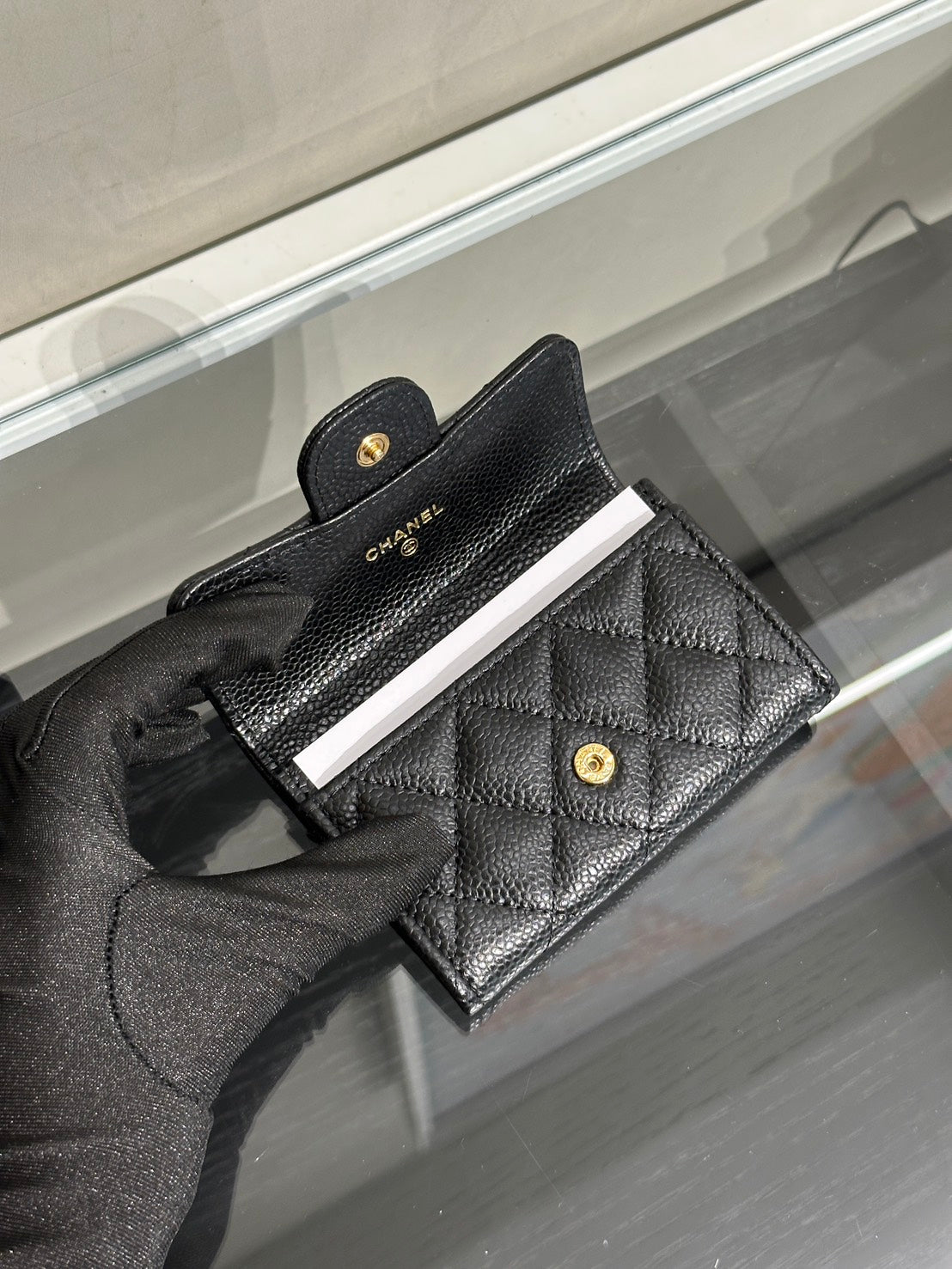 CHANEL 經典粒面牛皮口蓋卡包 - 黑金