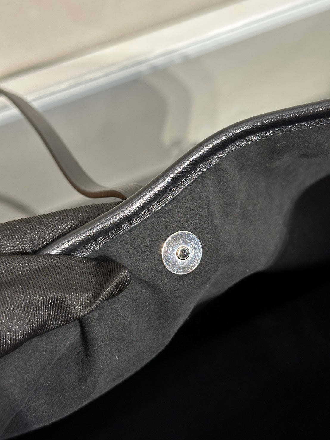 LOUIS VUITTON CarryAll Cargo Vibe - PM黑
