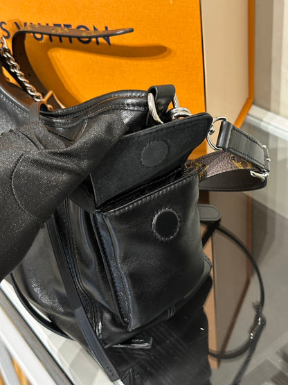 LOUIS VUITTON CarryAll Cargo Vibe - PM黑