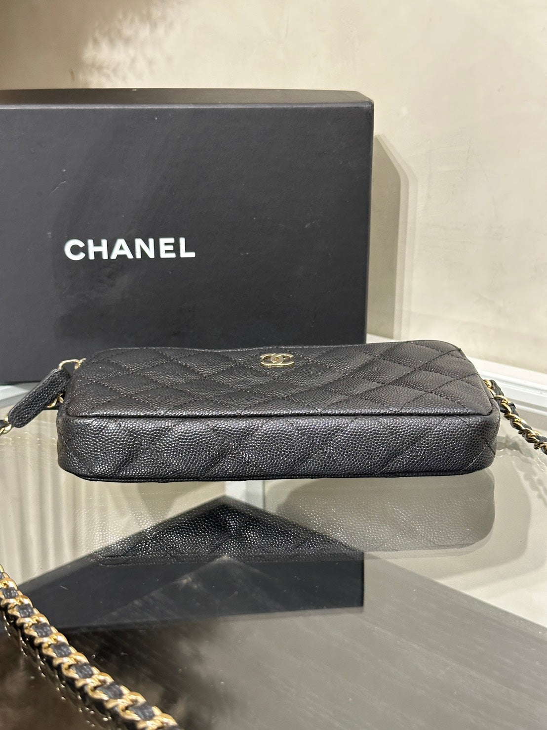 CHANEL 17B雙隔層鍊帶小包 - 黑金24開